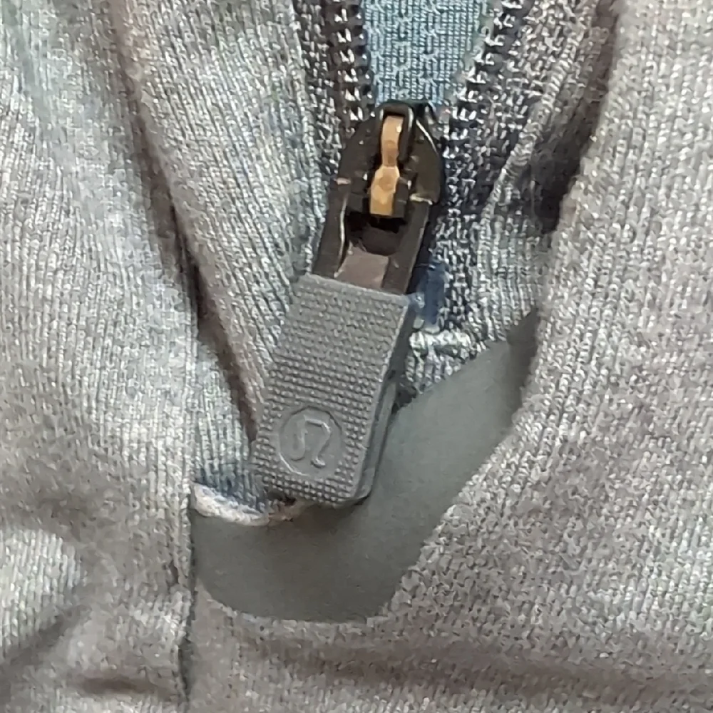 Lululemon Long Sleeve Zipper Running Jacket - Picture 6 of 7